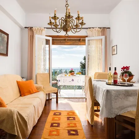 Katoussa Palaiokastritsa