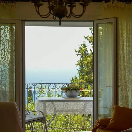 Katoussa * Paleokastritsa