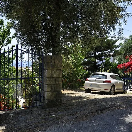 Katoussa Παλαιοκαστρίτσα